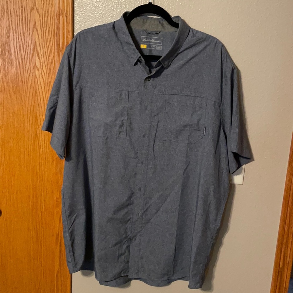 Eddie Bauer Men's Ventatrex Short-Sleeve Shirt Size: XL,Tall
Color: Med Indigo